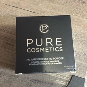 Pure cosmetics setting had powder loose